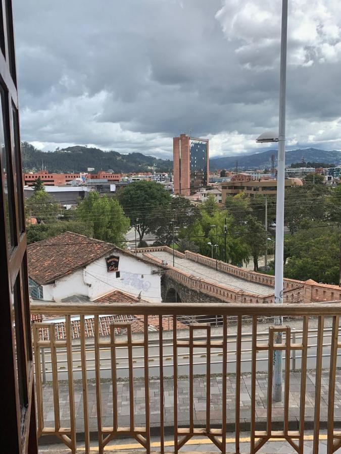 Hostel Santa Canela Cuenca Bagian luar foto