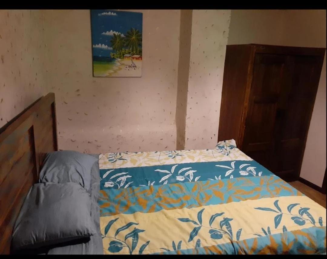 Hostel Santa Canela Cuenca Bagian luar foto
