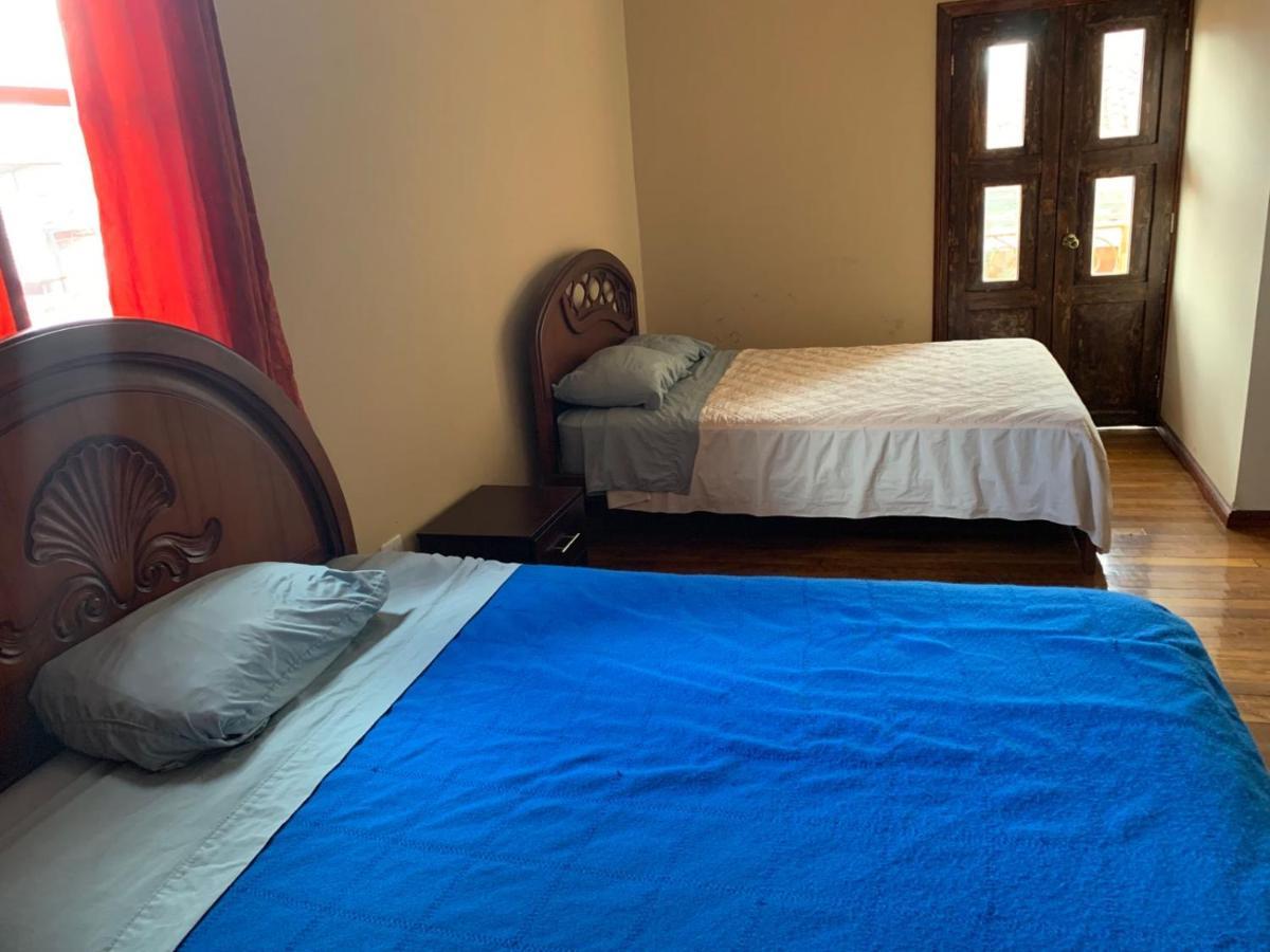 Hostel Santa Canela Cuenca Bagian luar foto
