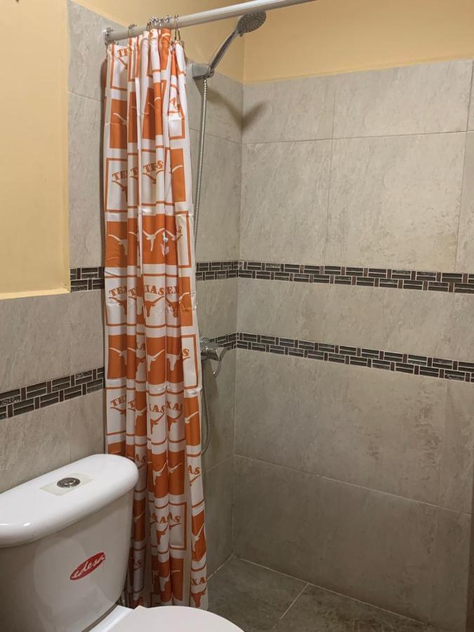 Hostel Santa Canela Cuenca Bagian luar foto
