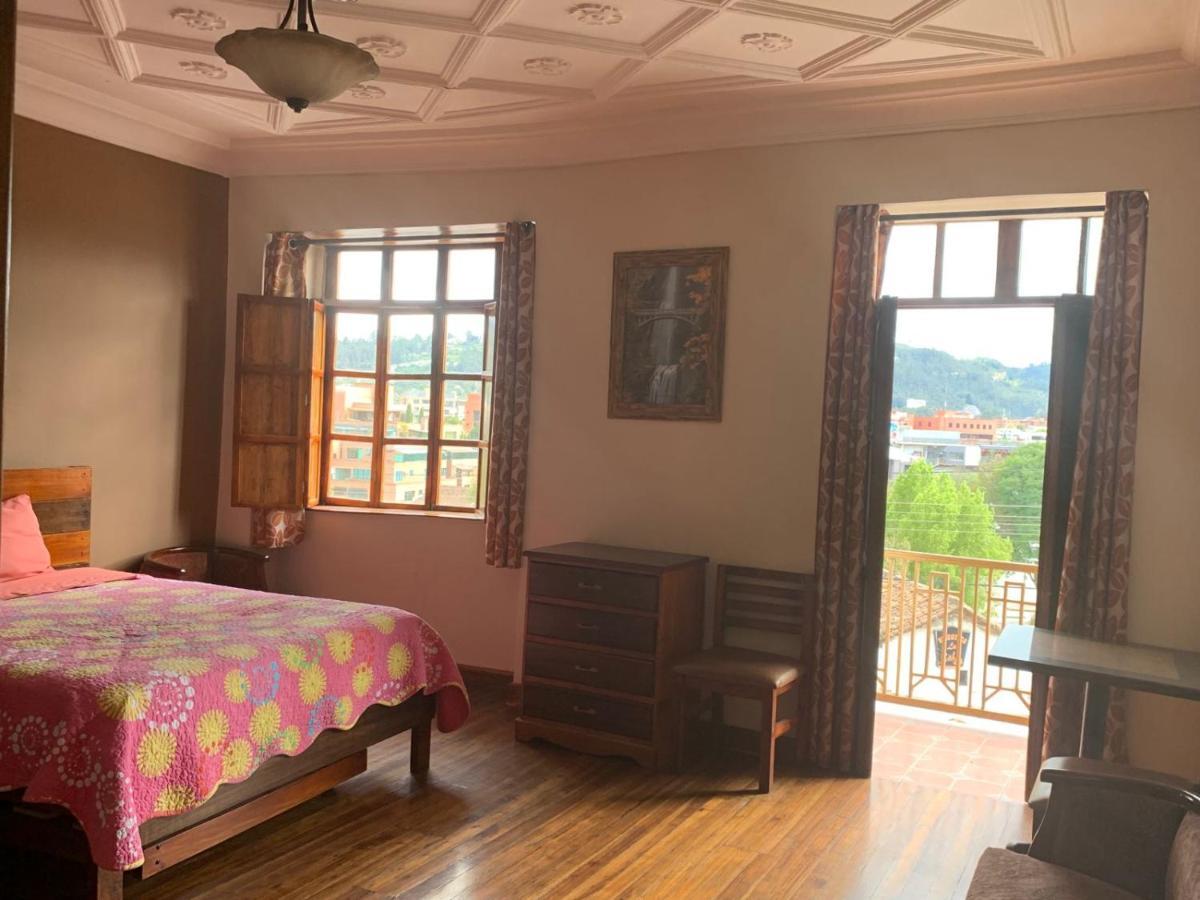 Hostel Santa Canela Cuenca Bagian luar foto